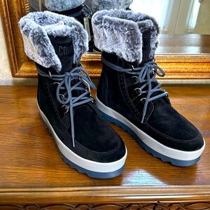 New Cougar Vanetta Waterproof Women's Black boots w/Gray Polar Plush Cuff. Sz 8.